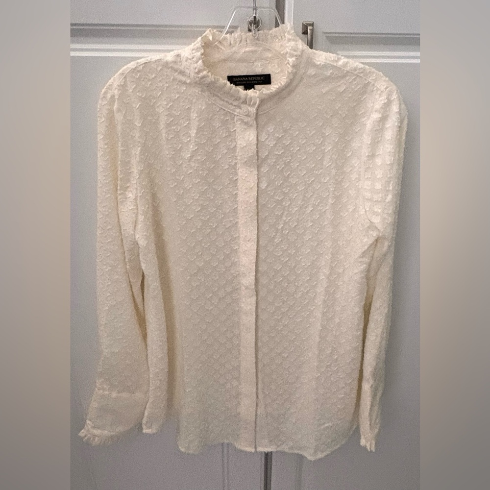 Banana Republic Ivory Patterned Top